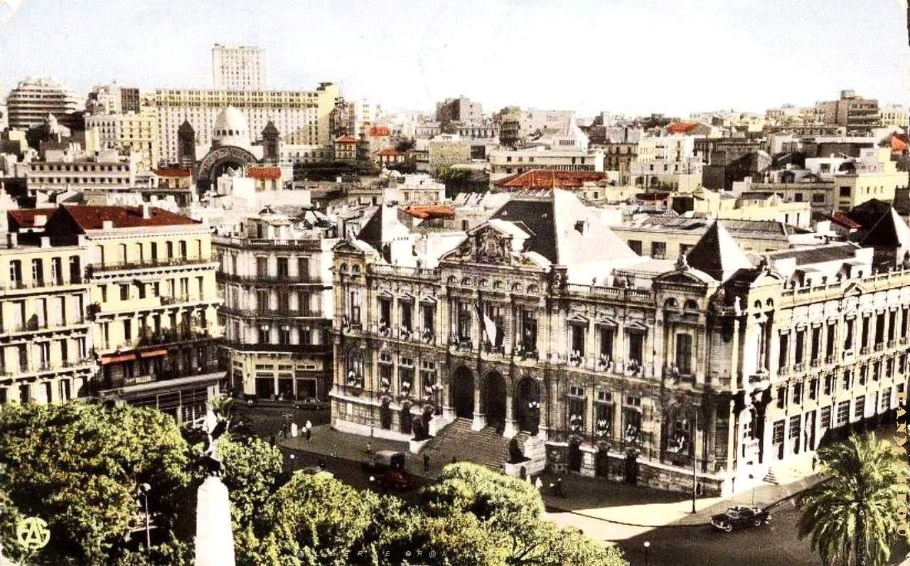 PA b- 007- Hotel de ville.jpg